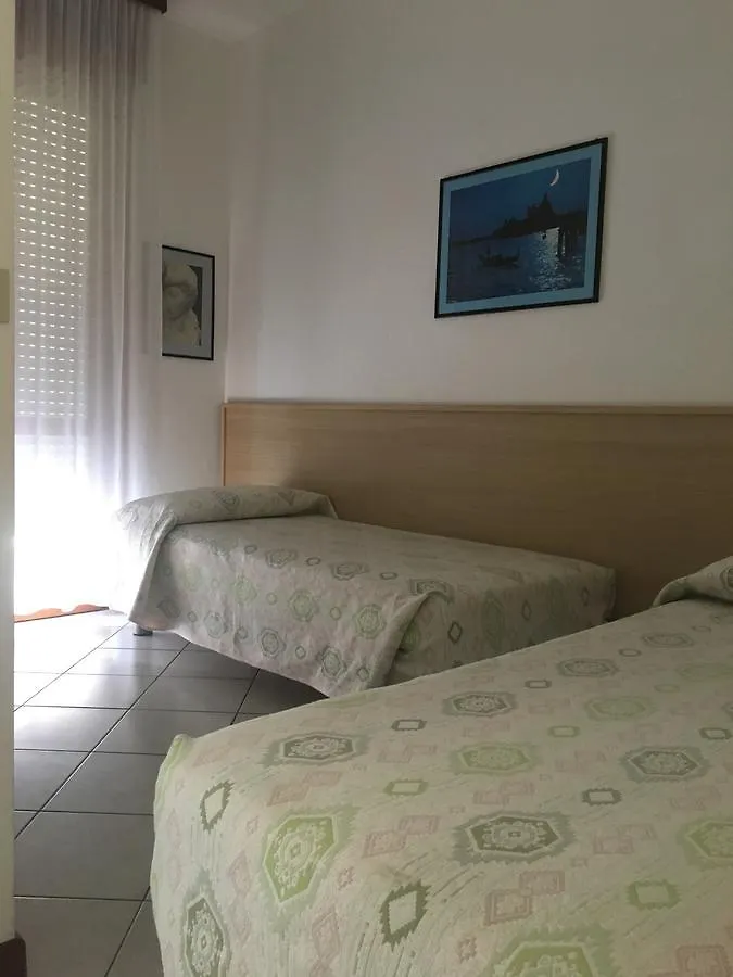 Residence Moresco Lido di Jesolo 0*,